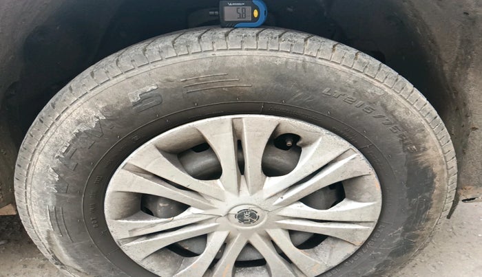 2016 Mahindra TUV300 T4 PLUS, Diesel, Manual, 1,08,519 km, tyre