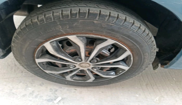 2014 Honda Amaze 1.5L I-DTEC S, Diesel, Manual, 1,16,411 km, tyre