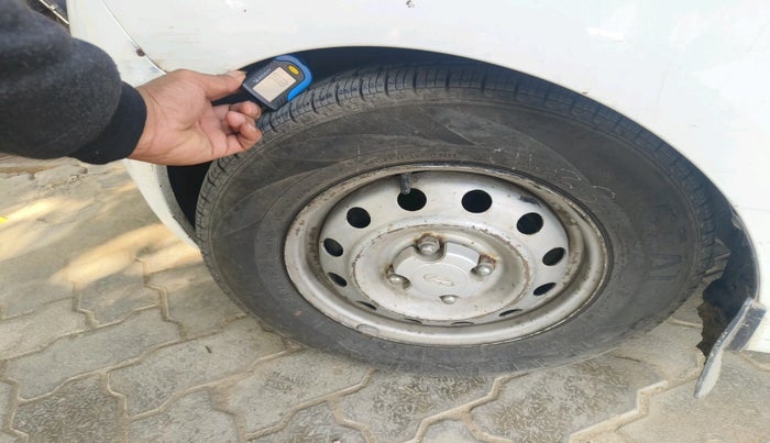 2010 Hyundai i10 ERA 1.1, Petrol, Manual, 1,61,042 km, tyre