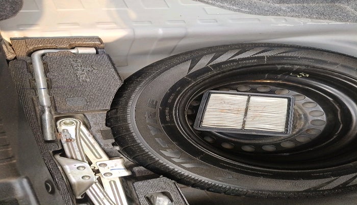 2016 Honda Amaze 1.2L I-VTEC SX, Petrol, Manual, 35,123 km, tyre