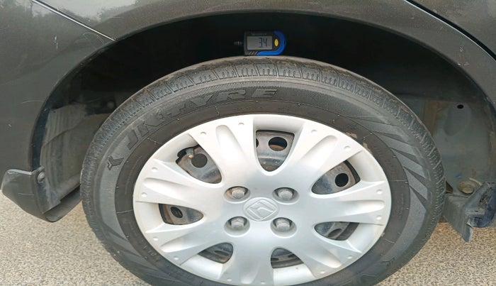 2016 Honda Amaze 1.2L I-VTEC SX, Petrol, Manual, 35,123 km, tyre