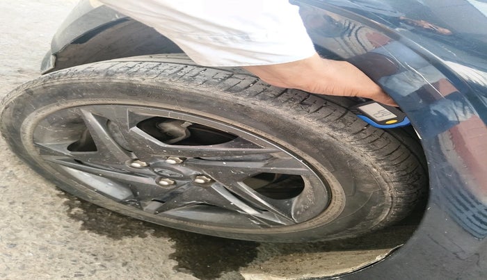 2020 Hyundai NEW I20 SPORTZ 1.2 MT, Petrol, Manual, 31,181 km, tyre