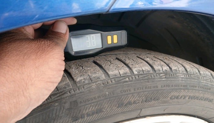 2014 Tata Zest XMS PETROL, Petrol, Manual, 50,852 km, tyre