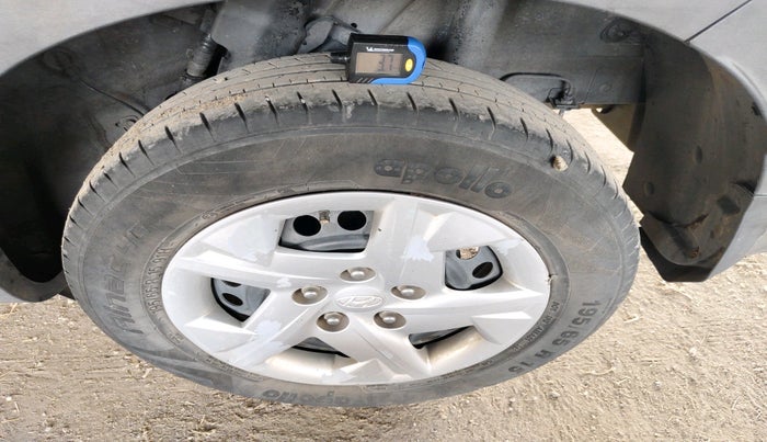 2021 Hyundai VENUE S 1.2, Petrol, Manual, 56,240 km, tyre