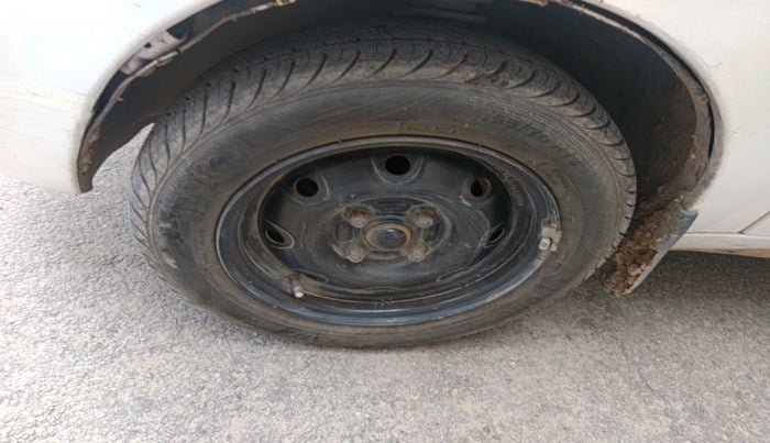 2015 Mahindra E2O T2, Electric, Automatic, 73,976 km, tyre