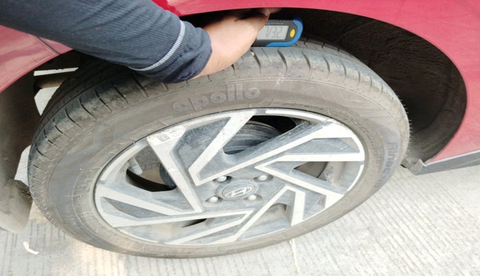 2025 Hyundai NEW I20 ASTA (O) 1.2 IVT, Petrol, Automatic, 1,458 km, tyre