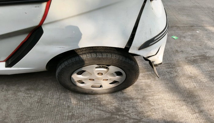 2013 Tata Nano EMAX LX CNG, Petrol, Manual, 74,147 km, tyre