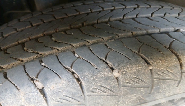 2024 Maruti Grand Vitara DELTA CNG, Petrol, Manual, 34,879 km, tyre