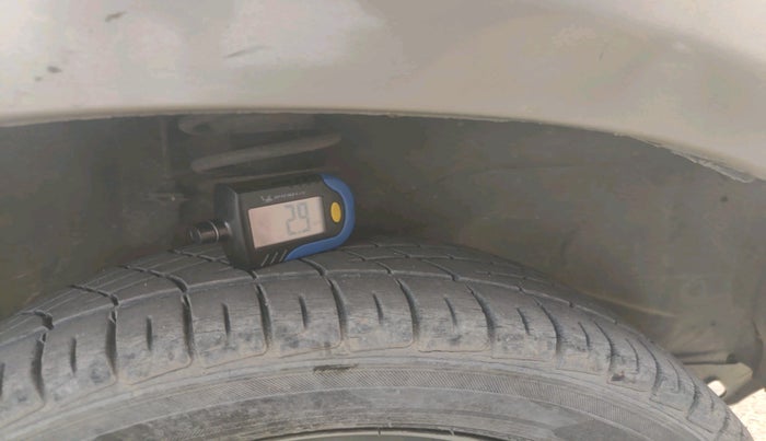 2012 Maruti Alto LXI, Petrol, Manual, 23,193 km, tyre