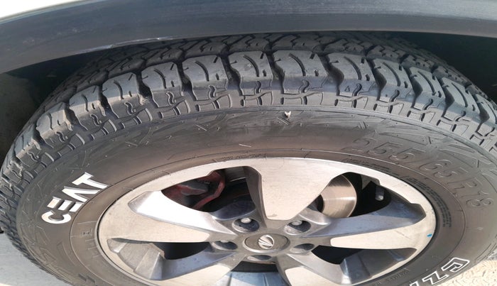 2019 Mahindra ALTURAS G4 4WD AT, Diesel, Automatic, 1,17,406 km, tyre