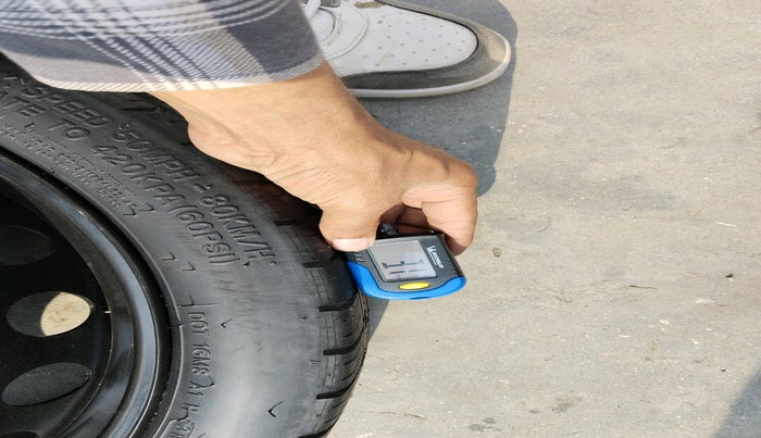 2017 Audi A4 35 TDI Technology, Diesel, Automatic, 1,25,062 km, tyre