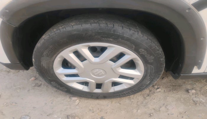 2017 Maruti Vitara Brezza VDI, Diesel, Manual, 48,612 km, tyre