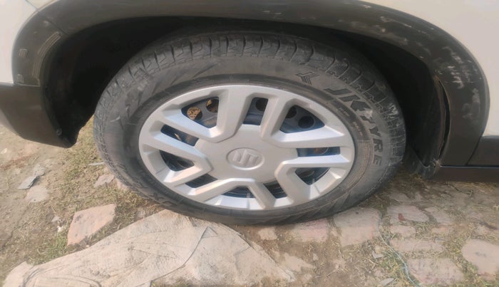 2017 Maruti Vitara Brezza VDI, Diesel, Manual, 48,612 km, tyre