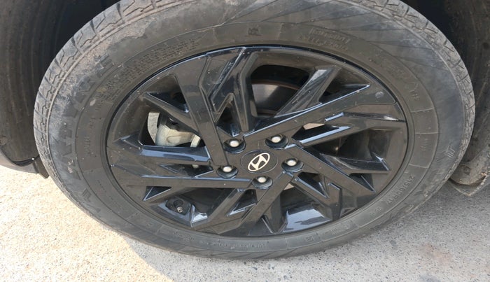 2024 Hyundai Creta S (O) 1.5 PETROL, Petrol, Manual, 32,749 km, tyre