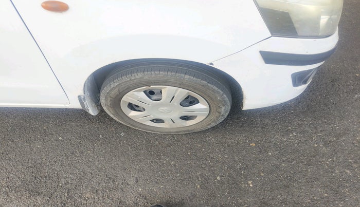 2017 Maruti Wagon R 1.0 VXI AMT, Petrol, Automatic, 82,529 km, tyre