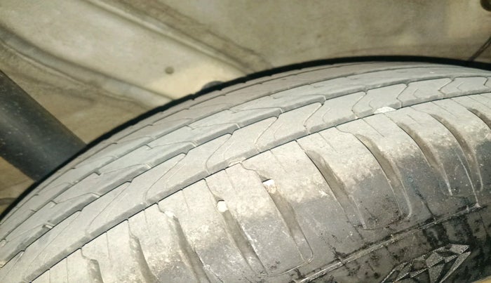 2020 Hyundai VENUE S 1.2, Petrol, Manual, 65,084 km, tyre