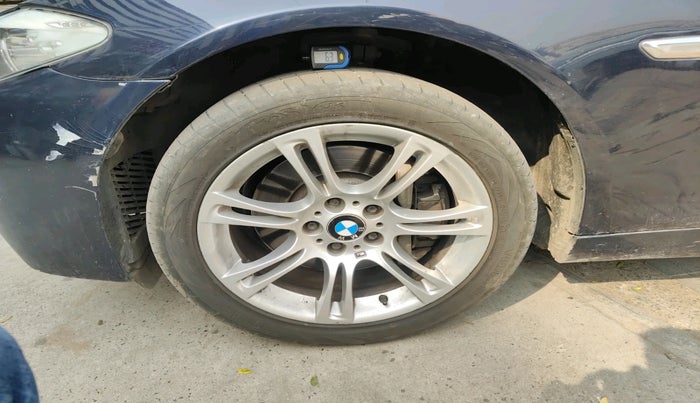 2013 BMW 5 Series 530D M SPORT, Diesel, Automatic, 64,133 km, tyre