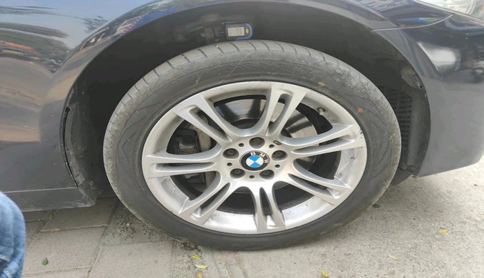 2013 BMW 5 Series 530D M SPORT, Diesel, Automatic, 64,133 km, tyre