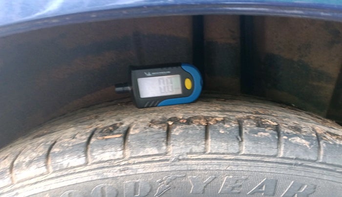 2016 Maruti Ciaz ZXI+, Petrol, Manual, 48,859 km, tyre