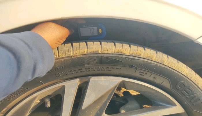 2022 Hyundai NEW I20 ASTA (O) 1.5 CRDI MT, Diesel, Manual, 82,836 km, tyre