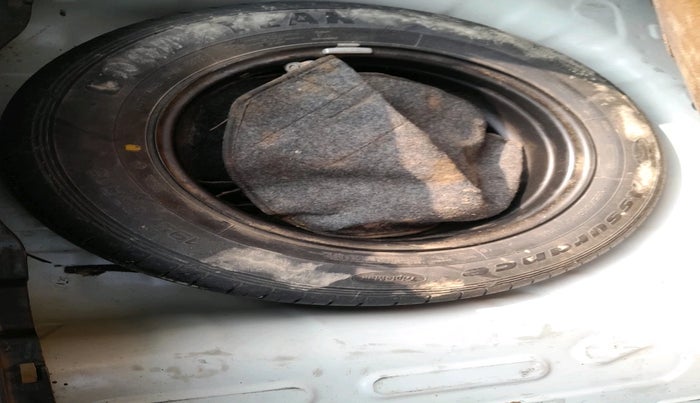 2022 KIA SONET HTK 1.5, Diesel, Manual, 1,13,622 km, tyre