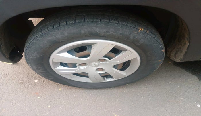 2018 Renault Kwid RXT 1.0 (O), Petrol, Manual, 1,20,227 km, tyre