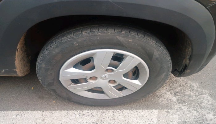 2018 Renault Kwid RXT 1.0 (O), Petrol, Manual, 1,20,227 km, tyre