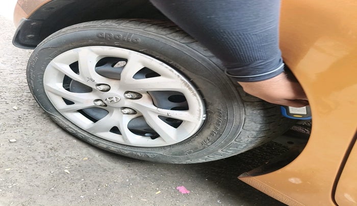 2017 Hyundai Grand i10 SPORTZ 1.2 KAPPA VTVT, Petrol, Manual, 37,561 km, tyre