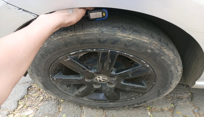 2012 Volkswagen Polo HIGHLINE DIESEL, Diesel, Manual, 1,11,824 km, tyre