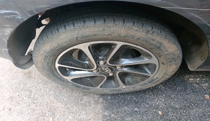 2017 Hyundai Grand i10 SPORTZ (O) AT 1.2 KAPPA VTVT, Petrol, Automatic, 35,577 km, tyre