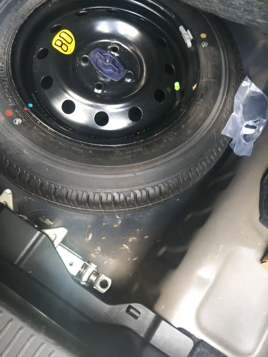 2017 Maruti Dzire ZXI PLUS, Petrol, Manual, 75,638 km, tyre
