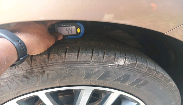 2017 Maruti Dzire ZXI PLUS, Petrol, Manual, 75,638 km, tyre