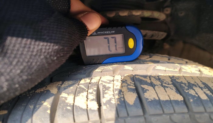 2015 Volkswagen Polo HIGHLINE1.2L, Petrol, Manual, 45,878 km, tyre