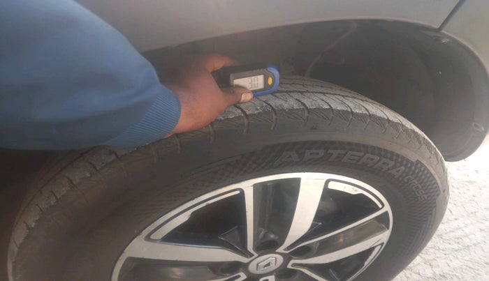 2019 Renault Duster 85 PS RXE DIESEL, Diesel, Manual, 1,14,729 km, tyre