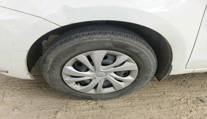 2019 Maruti Dzire VDI, Diesel, Manual, 1,81,127 km, tyre