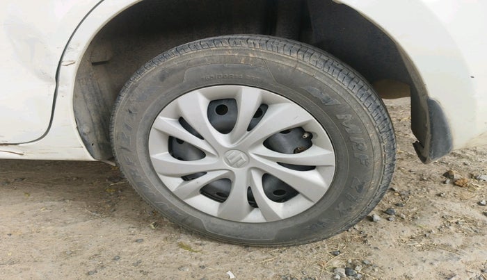 2019 Maruti Dzire VDI, Diesel, Manual, 1,81,127 km, tyre