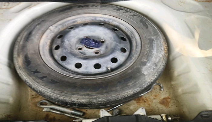 2019 Maruti Dzire VDI, Diesel, Manual, 1,81,127 km, tyre