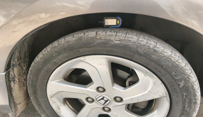 2016 Honda City 1.5L I-VTEC V MT, Petrol, Manual, 1,42,685 km, tyre