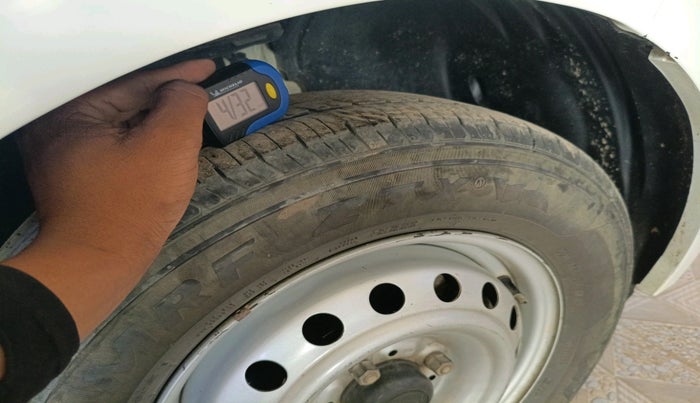 2020 Tata ALTROZ XE PETROL, Petrol, Manual, 1,01,697 km, tyre