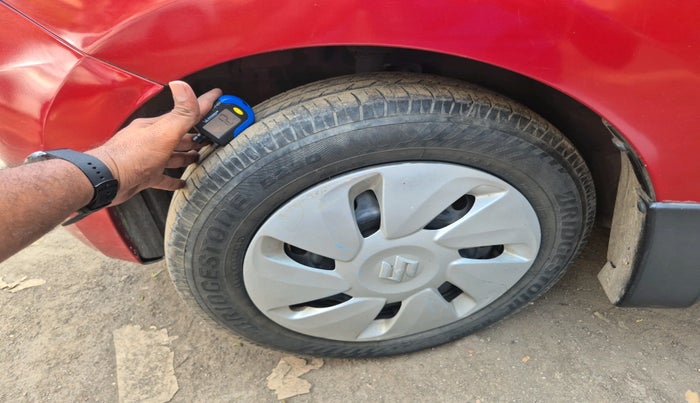 2016 Maruti Celerio VXI AMT, Petrol, Automatic, 1,04,855 km, tyre