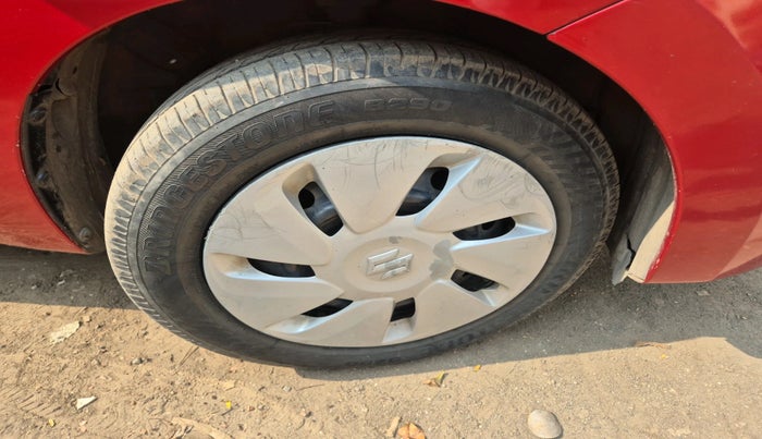 2016 Maruti Celerio VXI AMT, Petrol, Automatic, 1,04,855 km, tyre