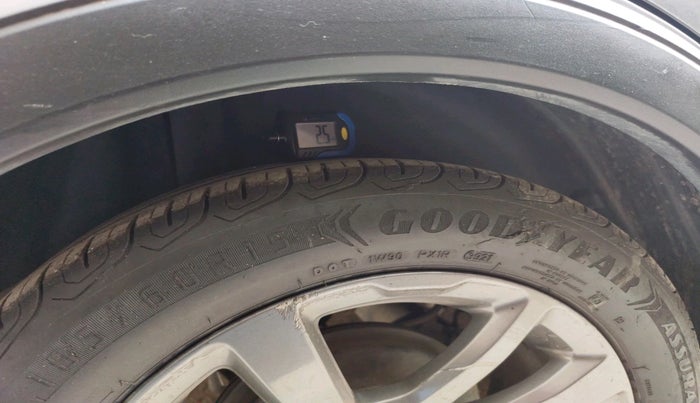 2018 Ford FREESTYLE TITANIUM 1.2 PETROL, Petrol, Manual, 1,18,781 km, tyre