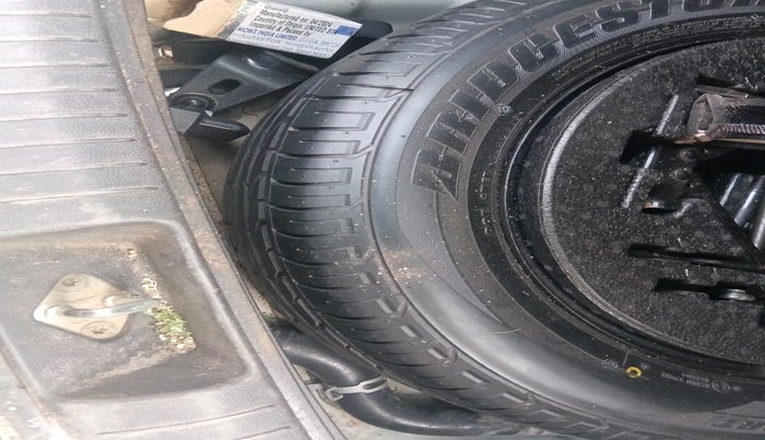 2017 Hyundai Creta SX PLUS 1.6 PETROL, Petrol, Manual, 1,13,642 km, tyre