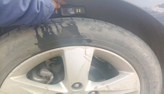 2014 Hyundai New Elantra 1.8 SX AT VTVT, Petrol, Automatic, 85,392 km, tyre