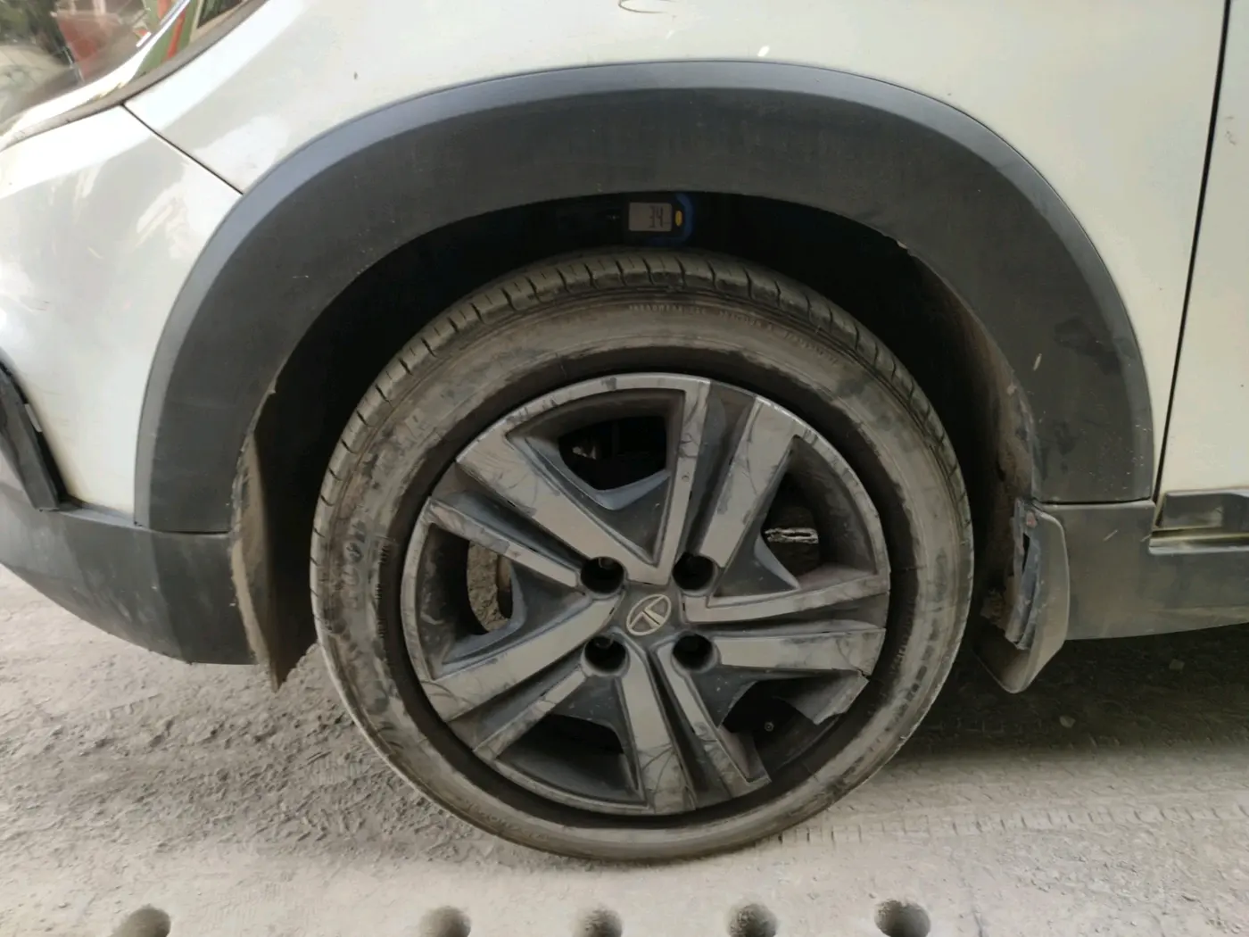2023 Tata TIAGO NRG XZ MT, Petrol, Manual, 14,746 km, tyre