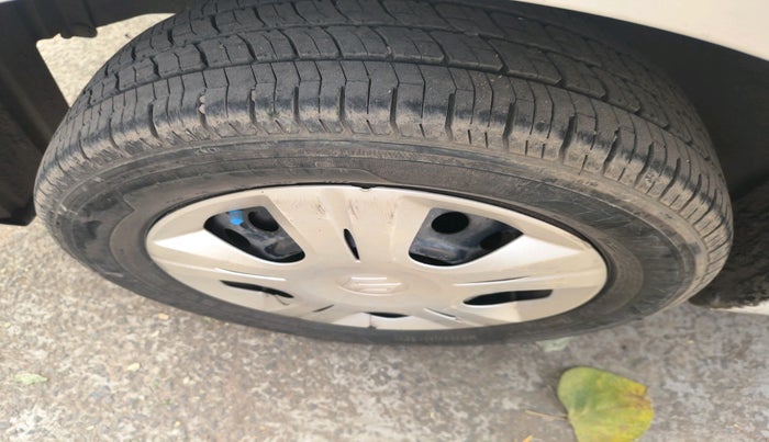 2014 Maruti Wagon R 1.0 VXI, Petrol, Manual, 95,517 km, tyre