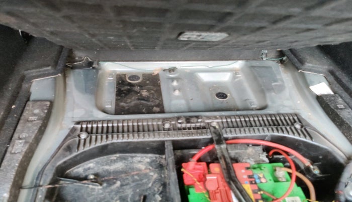 2011 BMW X1 sDrive20d, Diesel, Automatic, 1,01,414 km, tyre