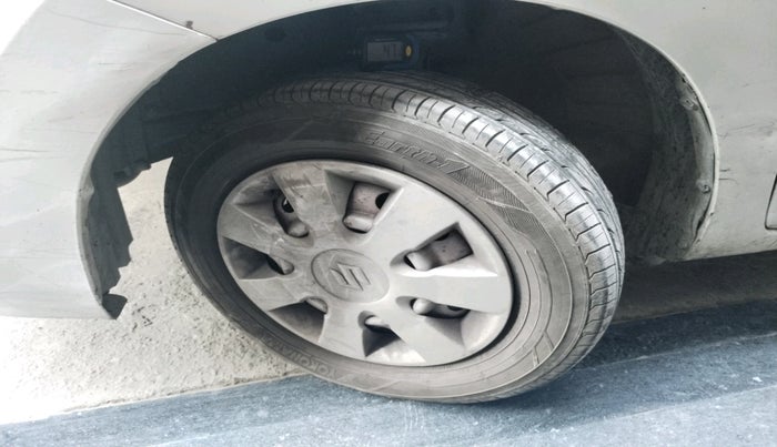 2014 Maruti Wagon R 1.0 LXI, Petrol, Manual, 1,18,907 km, tyre
