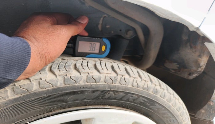 2015 Maruti Wagon R 1.0 LXI CNG, Petrol, Manual, 85,346 km, tyre