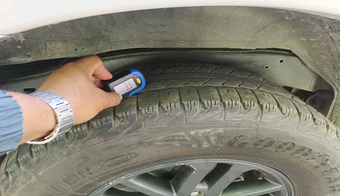 2016 Toyota Fortuner 3.0 4X2 MT, Diesel, Manual, 91,296 km, tyre